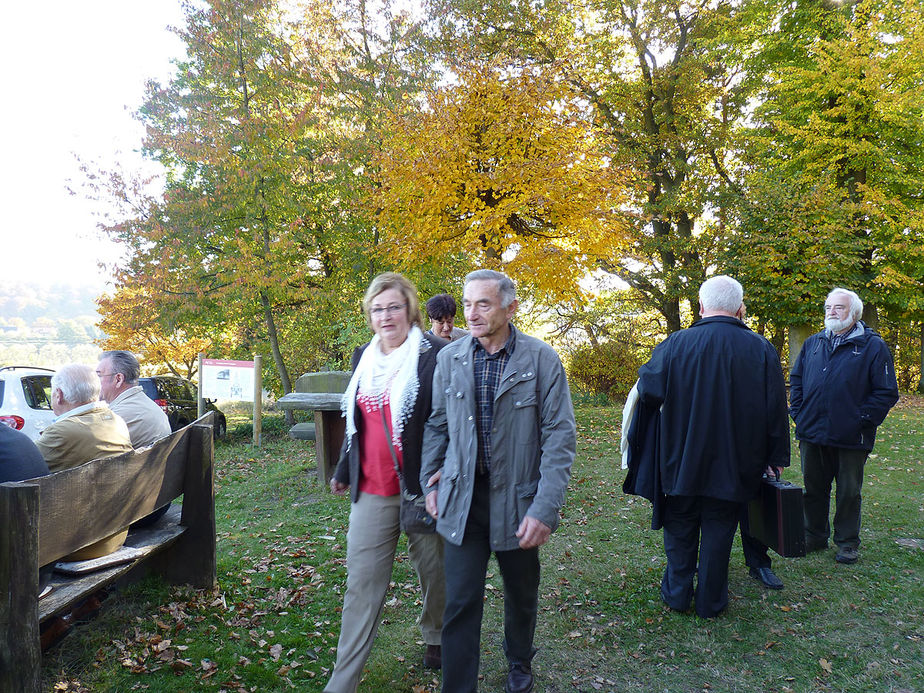 Einweihung der sieben Fußfälle im Oktober 2012 (Foto: Karl-Franz Thiede)